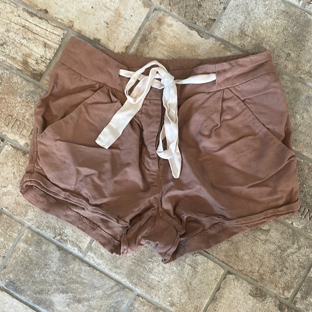 Wilfred size 00 linen shorts with tie belt